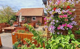 Sherwood Studio Annexe 1 Bedroom Entire Property